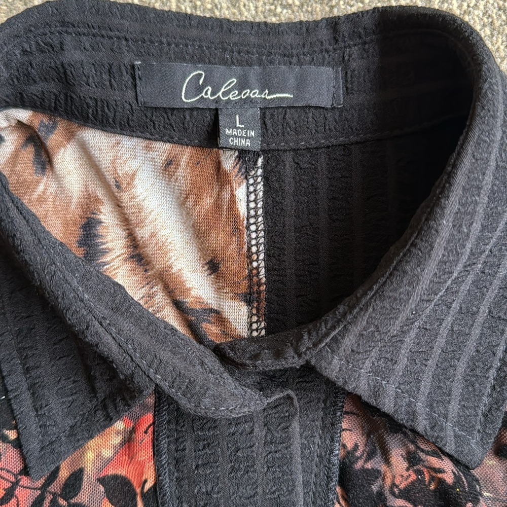 CALESSA Women’s- Sz L - BLACK ASYMMETRICAL BUTTON TOP w/COLLAR-ROLLABLE SLEEVES - Picture 7 of 14